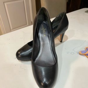 Cole Haan Nike Black Leather Pump Size 9.5C